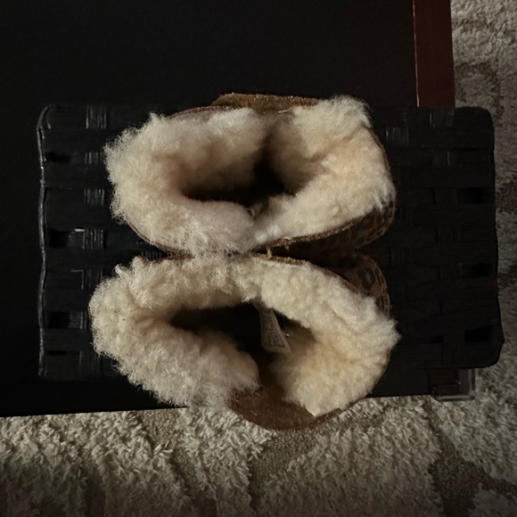UGG Baby size 2/3 Boots Cheetah Leopard Print - Picture 6 of 8